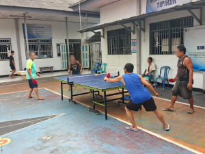 Jaga Kebugaran dan Sportivitas, Warga Binaan Lapas Banjarmasin Rutin Olahraga Tenis Meja